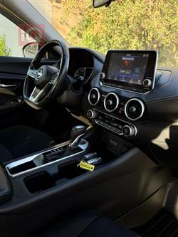 نیسان سێنترا